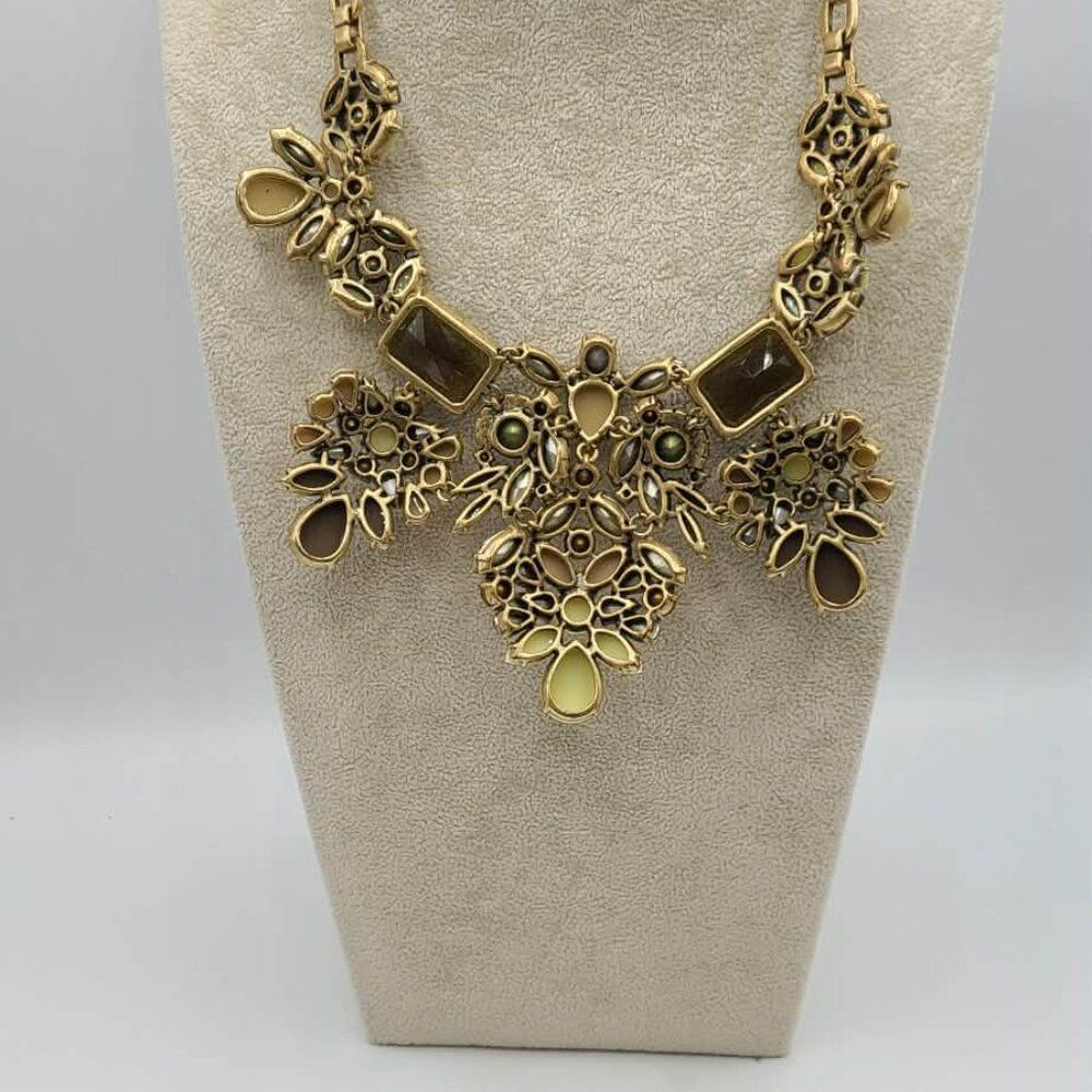 J Crew Heavy Chunky Crystal Resin Multicolor WOWZER Necklace - Picture 6 of 16